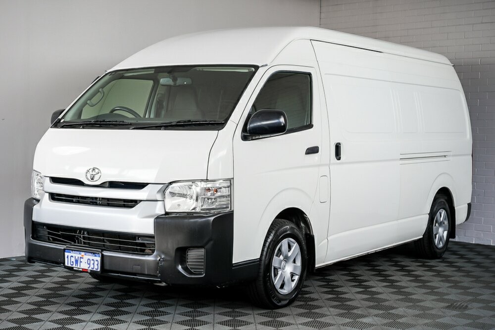 Toyota Hiace image 4