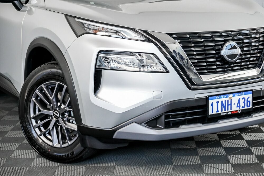 Nissan X-trail image 2