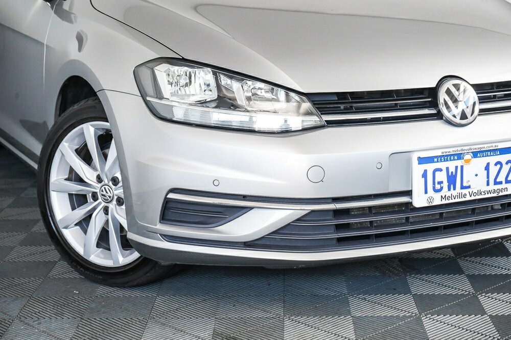 Volkswagen Golf image 2