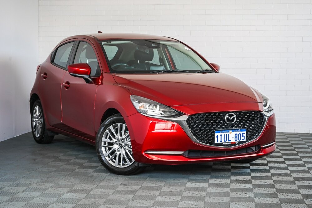 Mazda 2 image 1