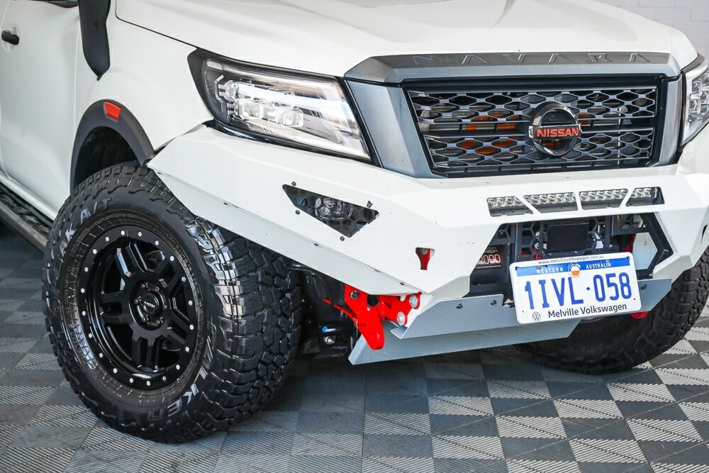 Nissan Navara image 2