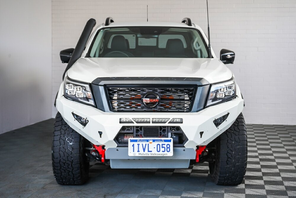Nissan Navara image 3