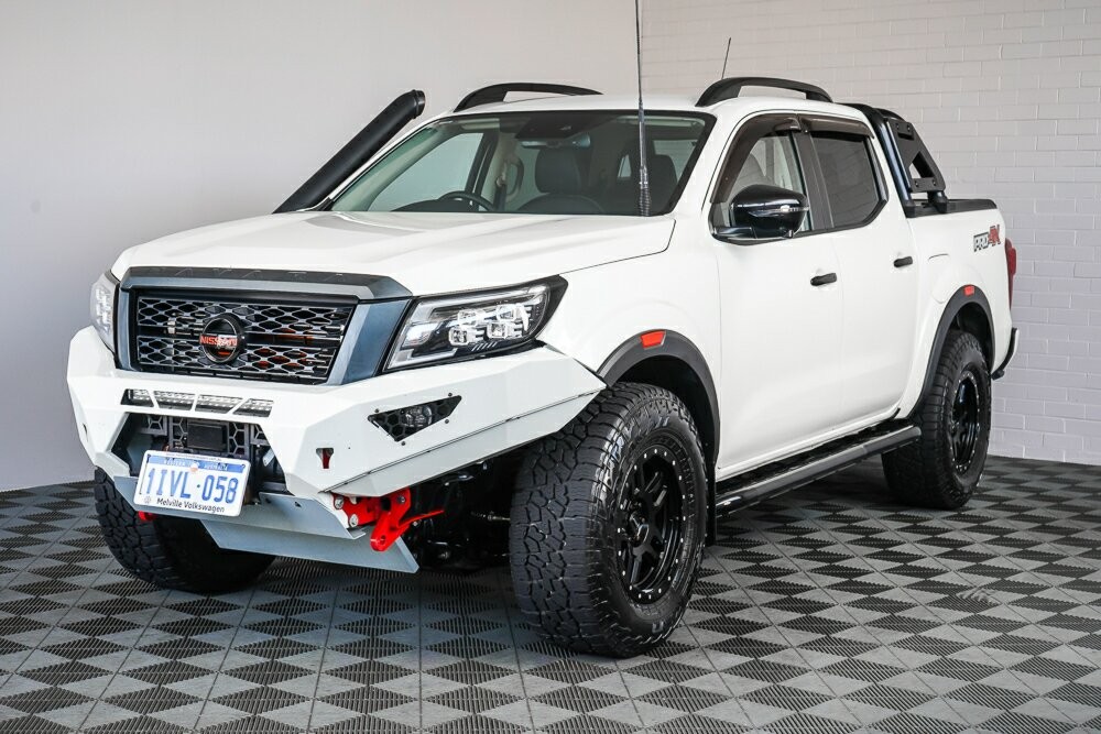 Nissan Navara image 4