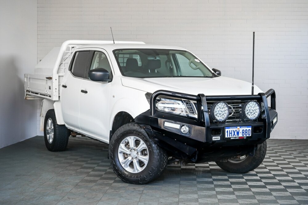 Nissan Navara image 1