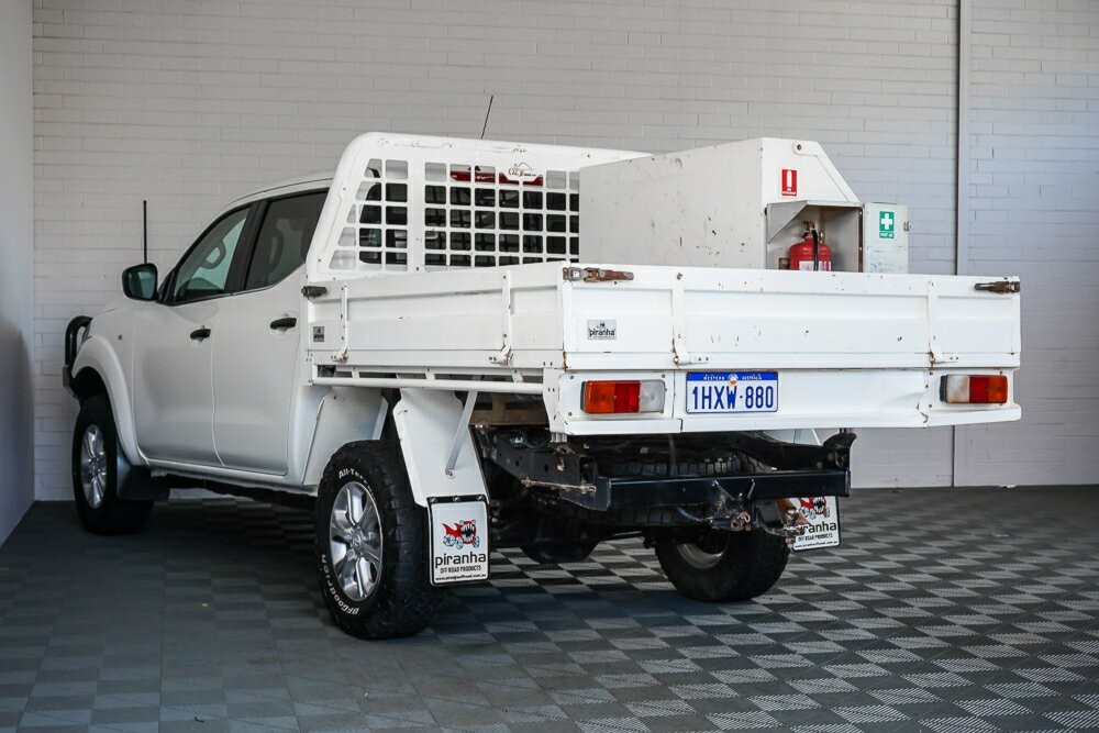 Nissan Navara image 4