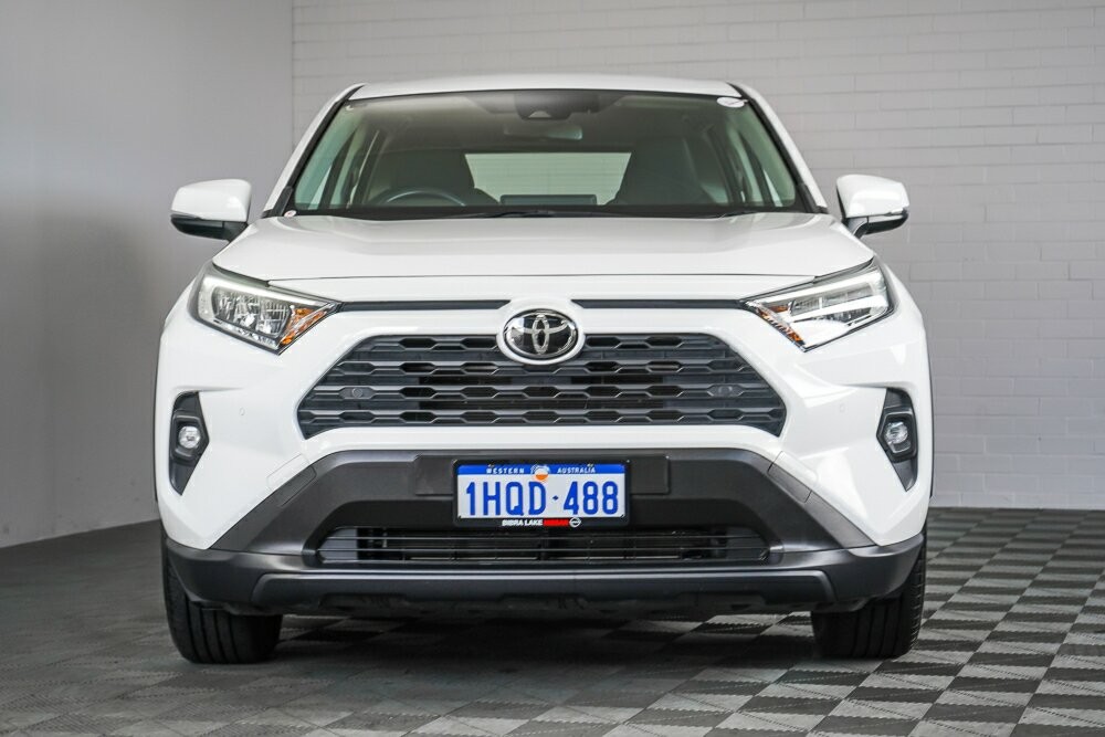 Toyota Rav4 image 3