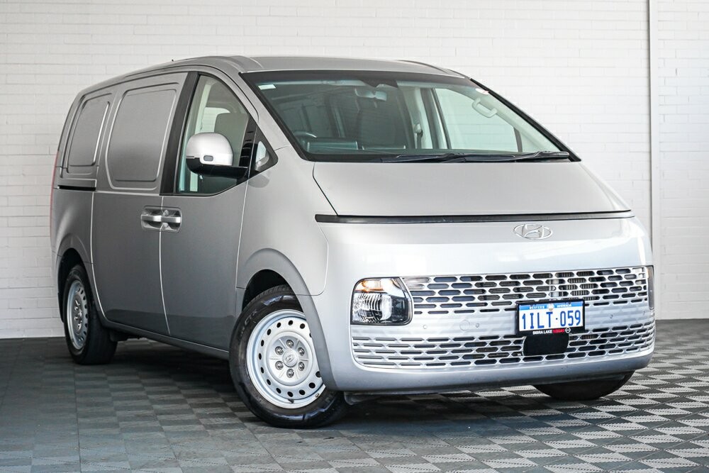 Hyundai Staria Load image 1