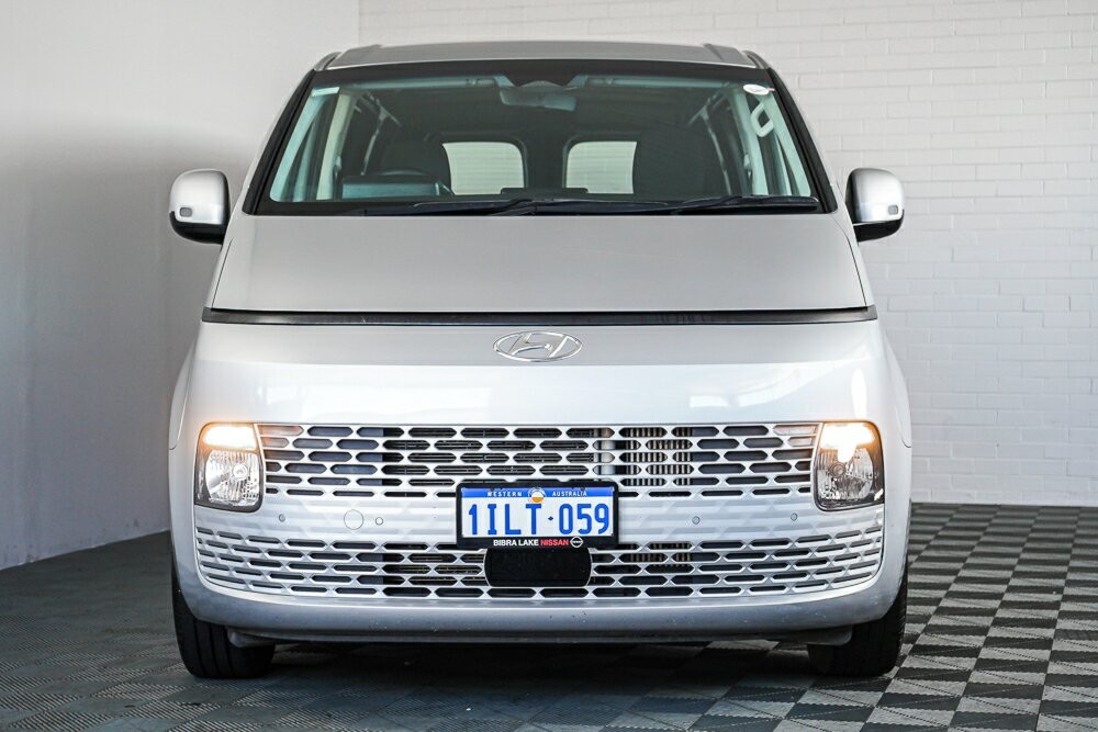 Hyundai Staria Load image 2