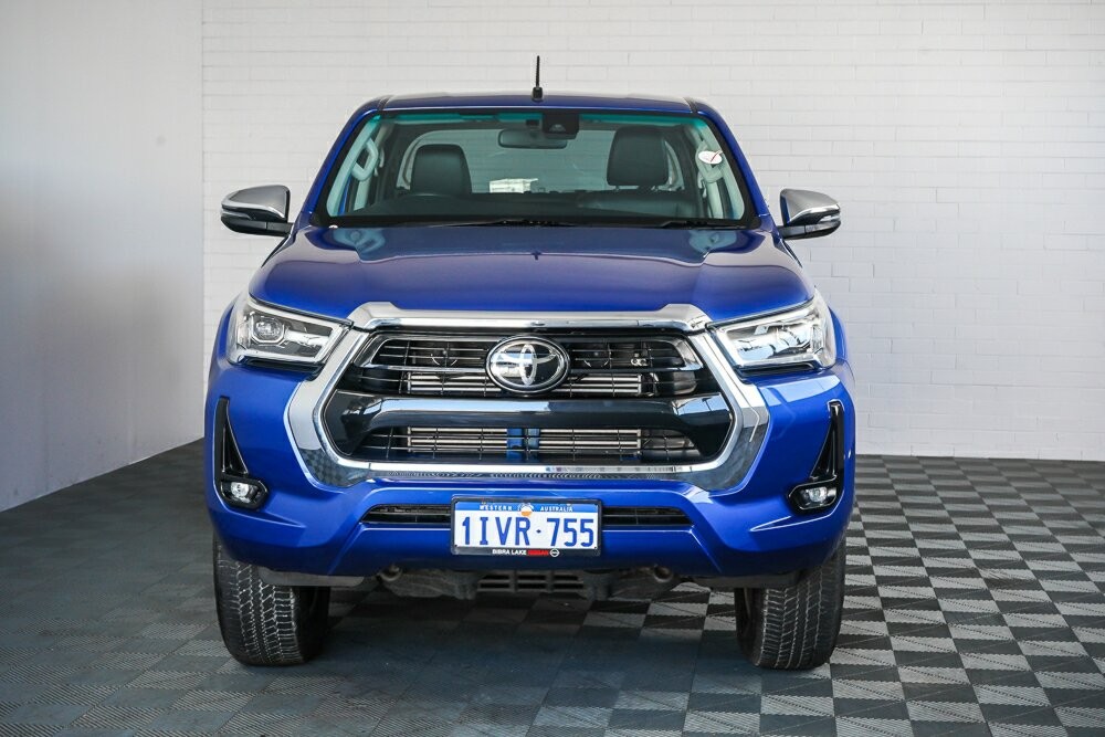 Toyota Hilux image 3