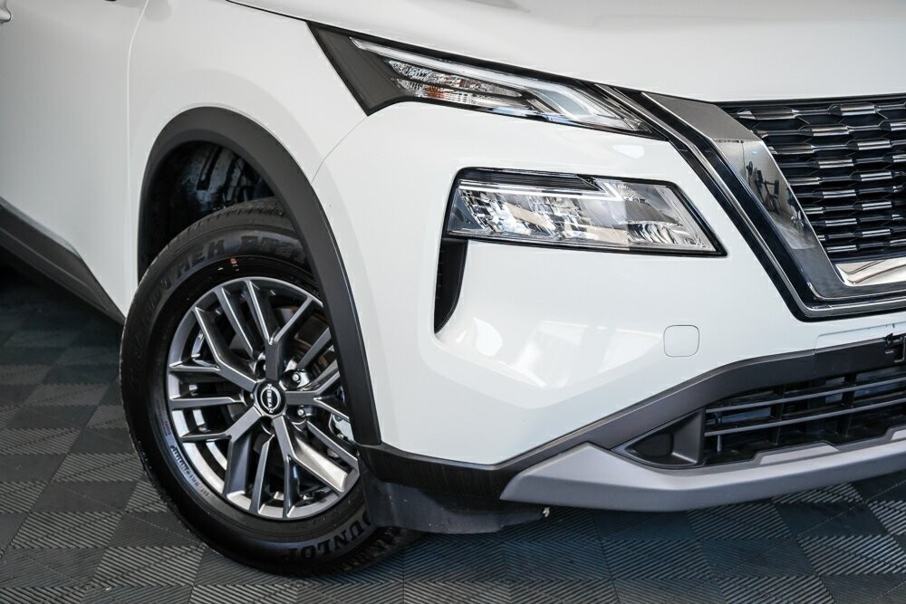 Nissan X-trail image 2