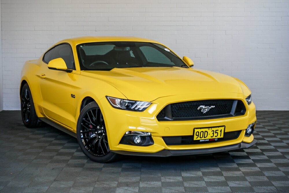 Ford Mustang image 1