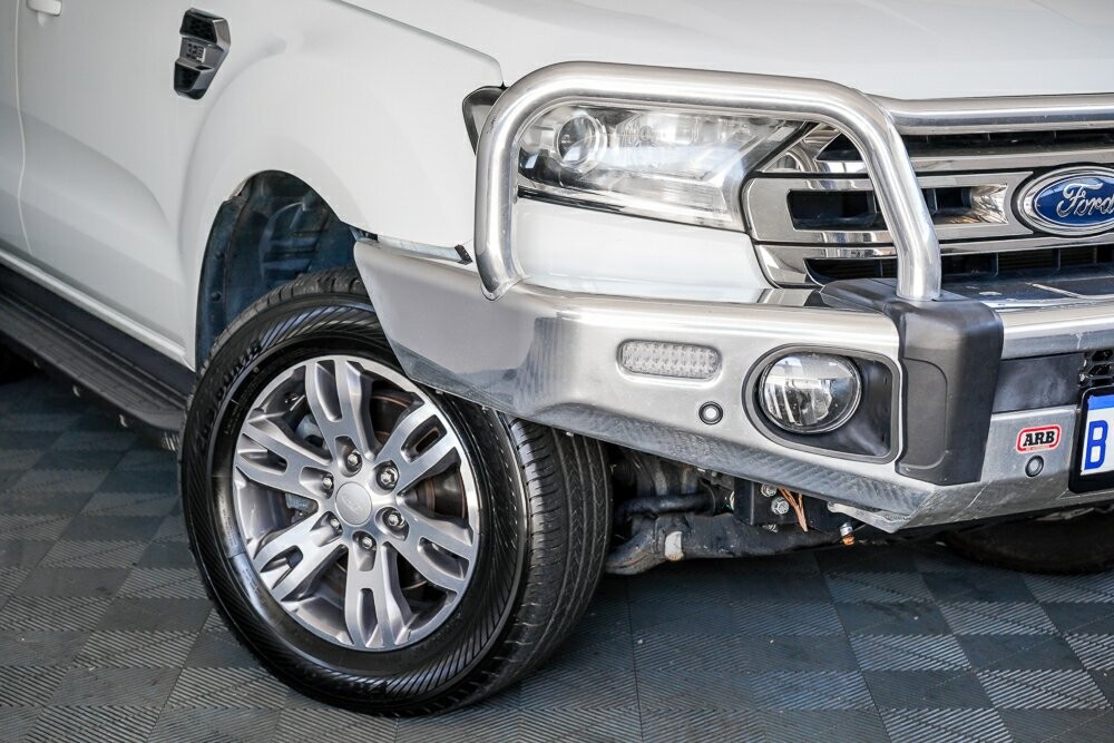Ford Everest image 2