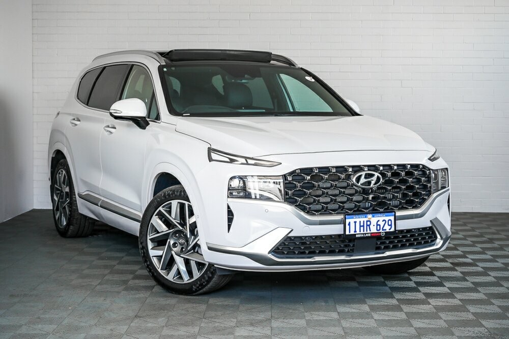 Hyundai Santa Fe image 1