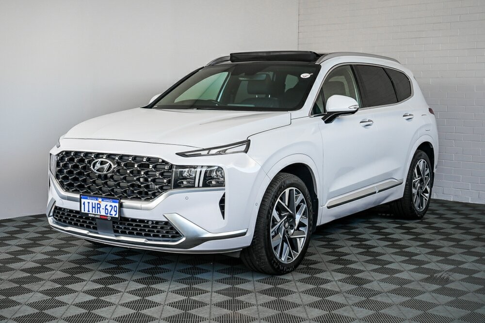 Hyundai Santa Fe image 4