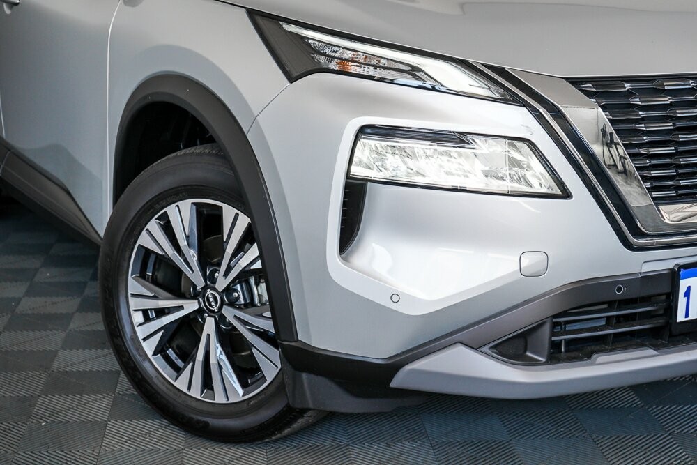 Nissan X-trail image 2