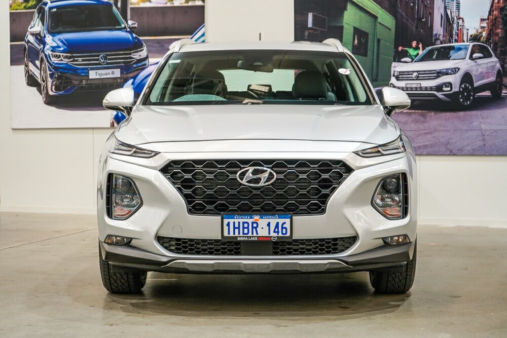 Hyundai Santa Fe image 2