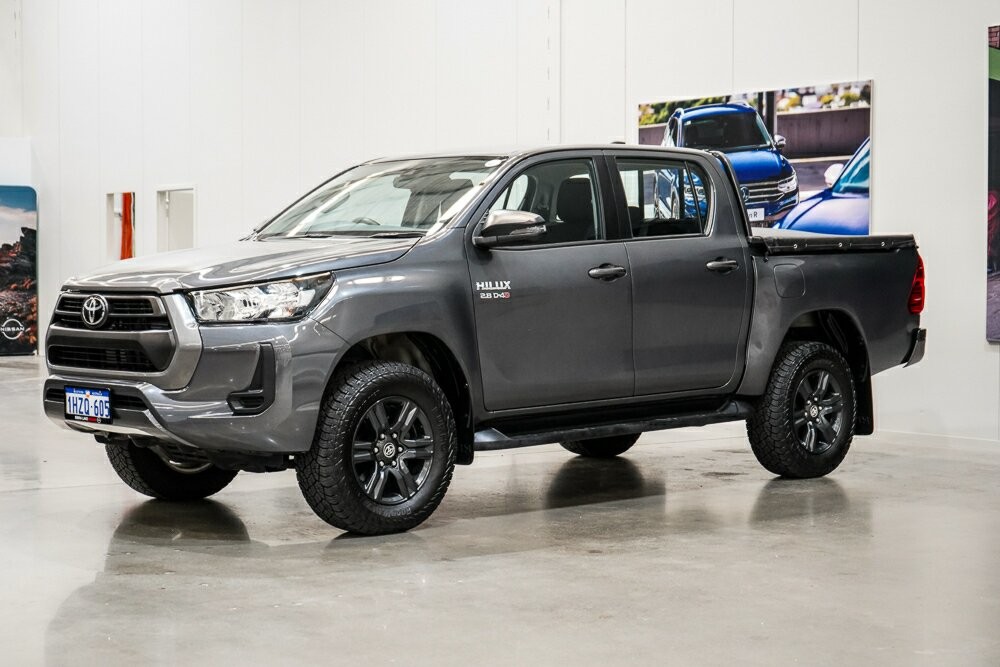 Toyota Hilux image 4