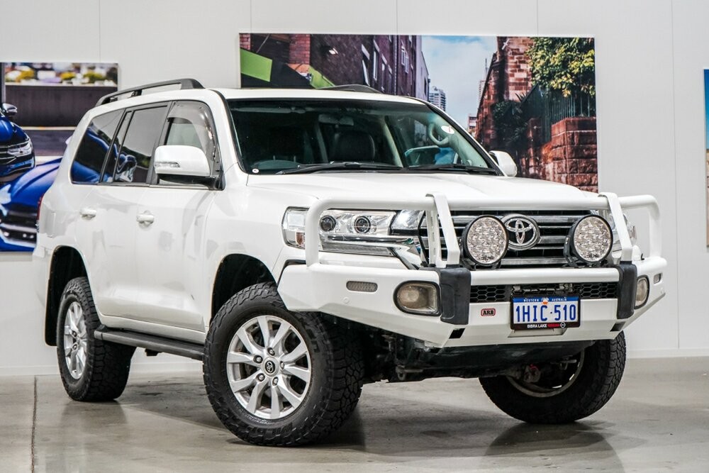 Toyota Landcruiser image 1