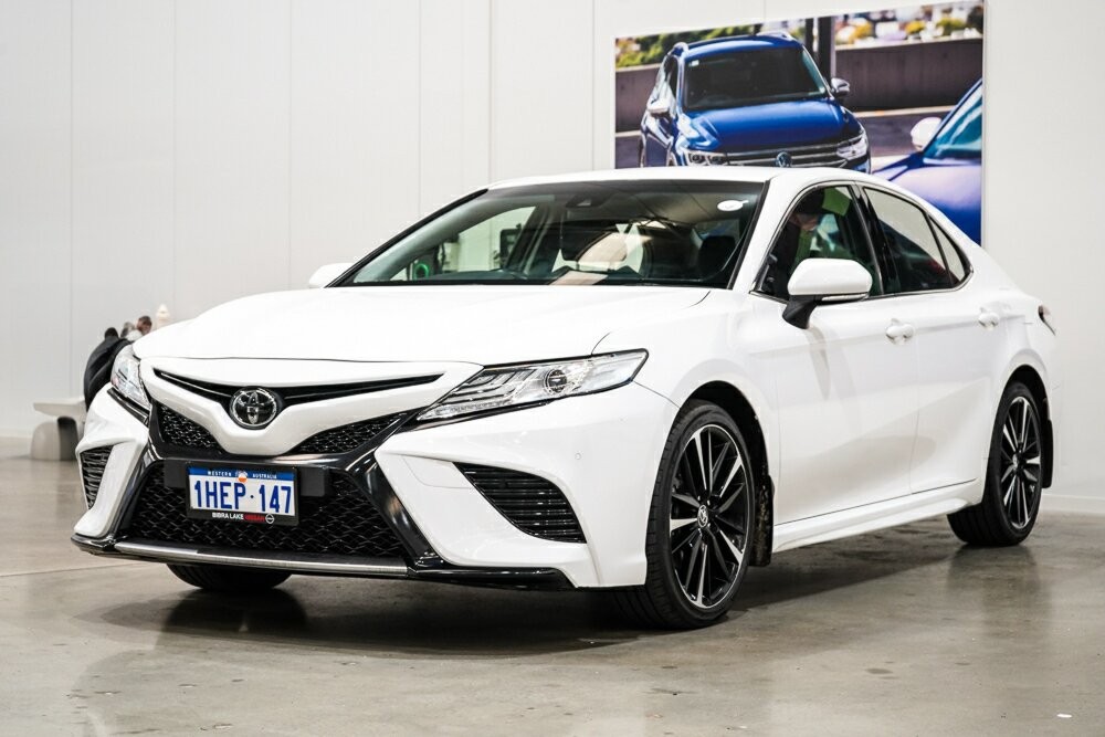 Toyota Camry image 4