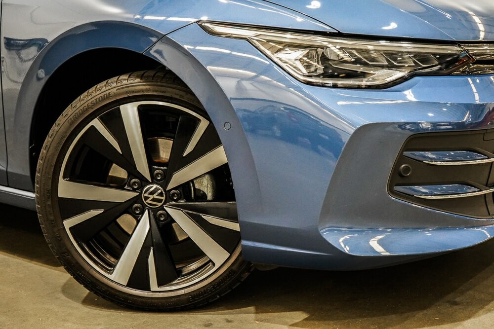 Volkswagen Golf image 2