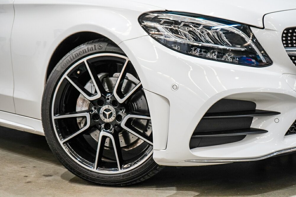 Mercedes Benz C-class image 2