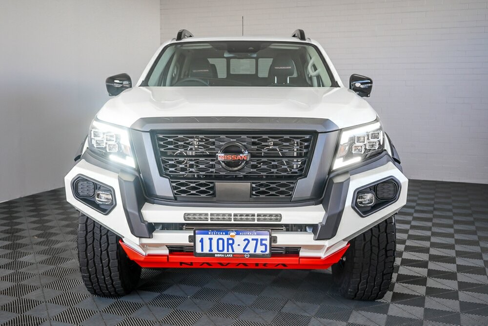 Nissan Navara image 3