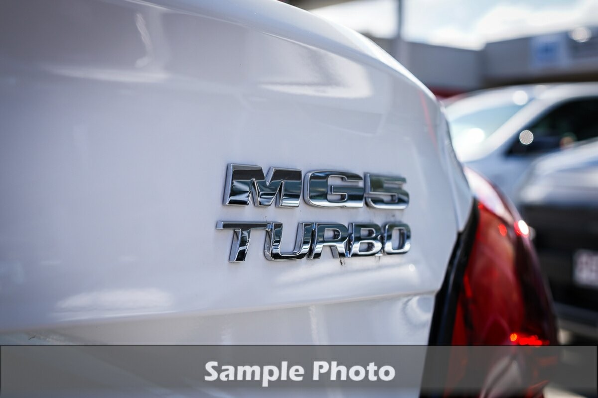 MG Mg5 image 2