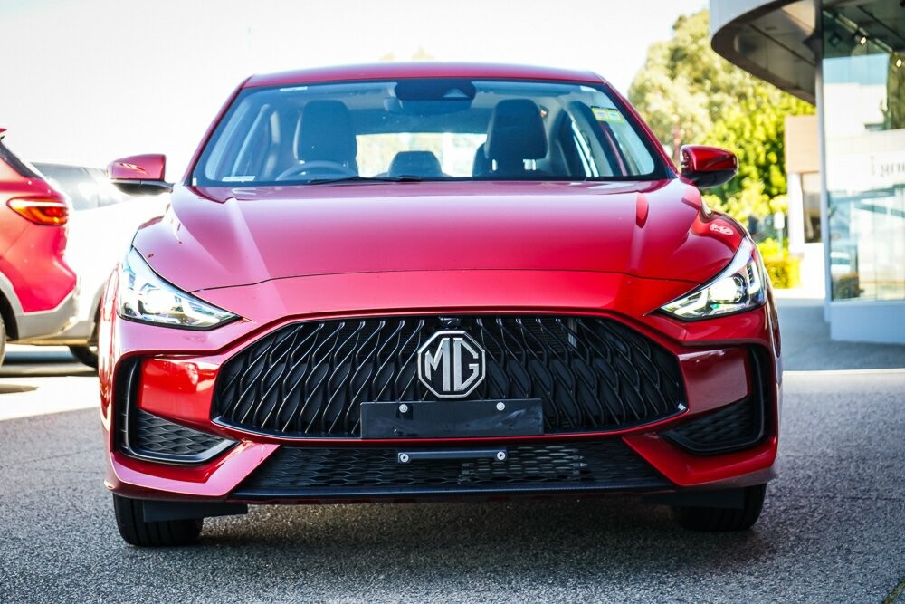 MG Mg5 image 1