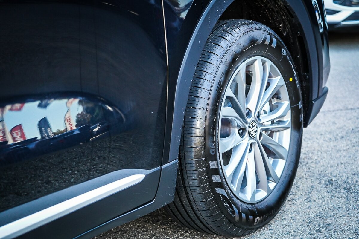 MG Zs image 4