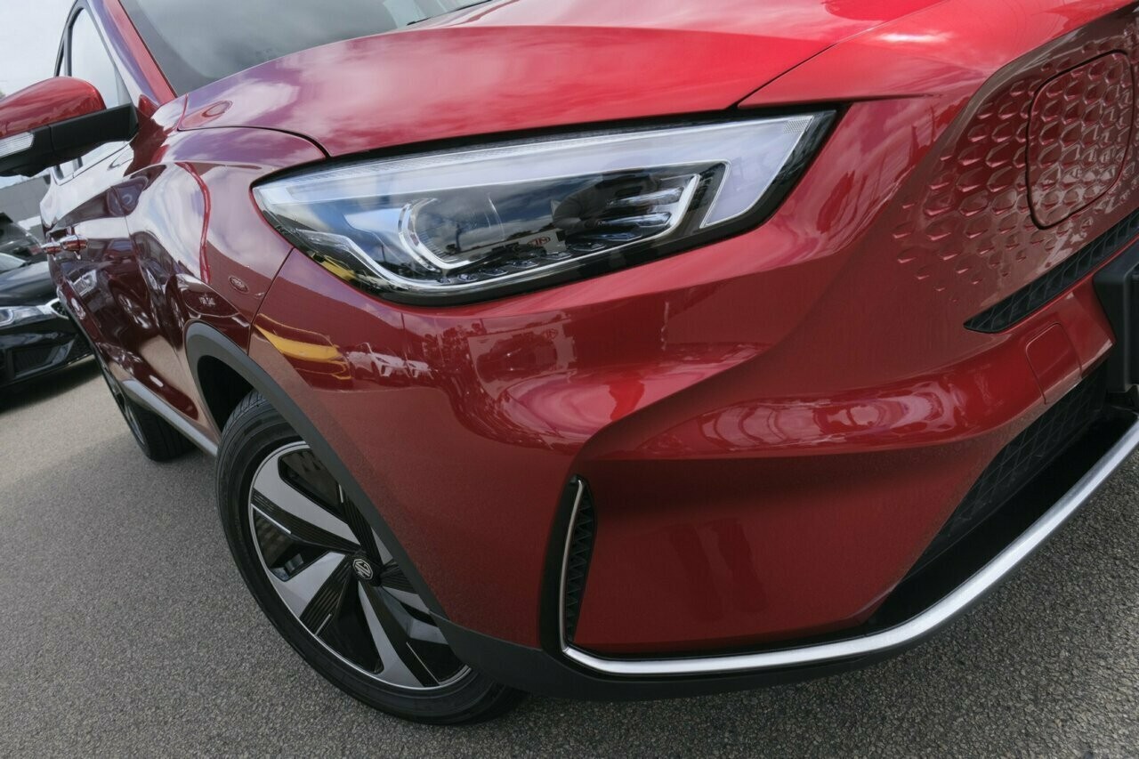 MG Zs Ev image 2