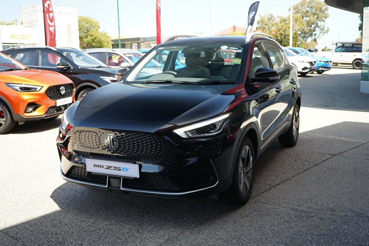 MG Zs Ev image 4