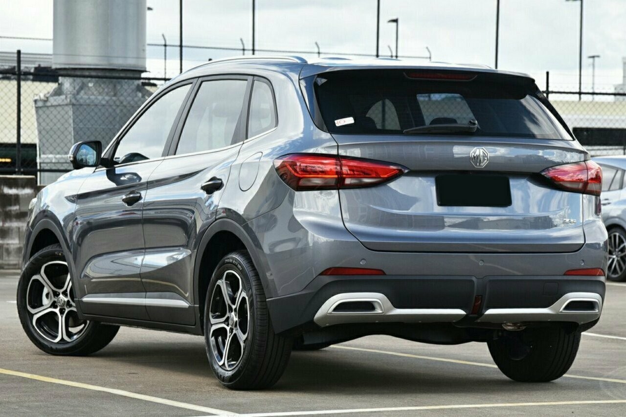 MG Zs image 2