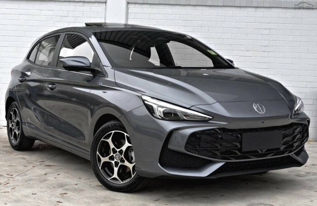 MG Mg3 image 1
