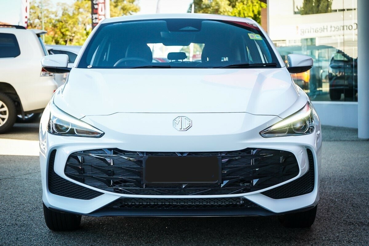 MG Mg3 image 2