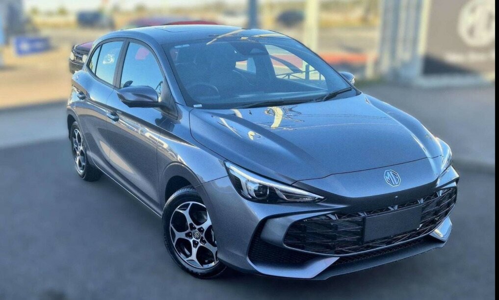 MG Mg3 image 1