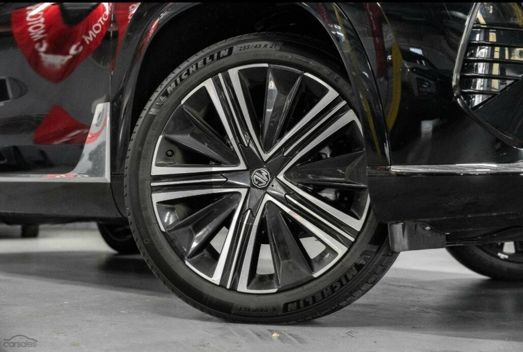 MG Qs image 4