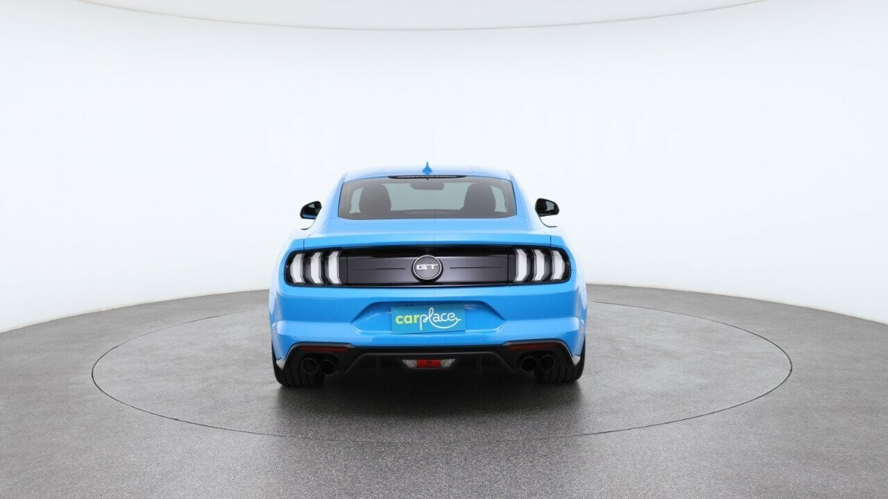Ford Mustang image 2