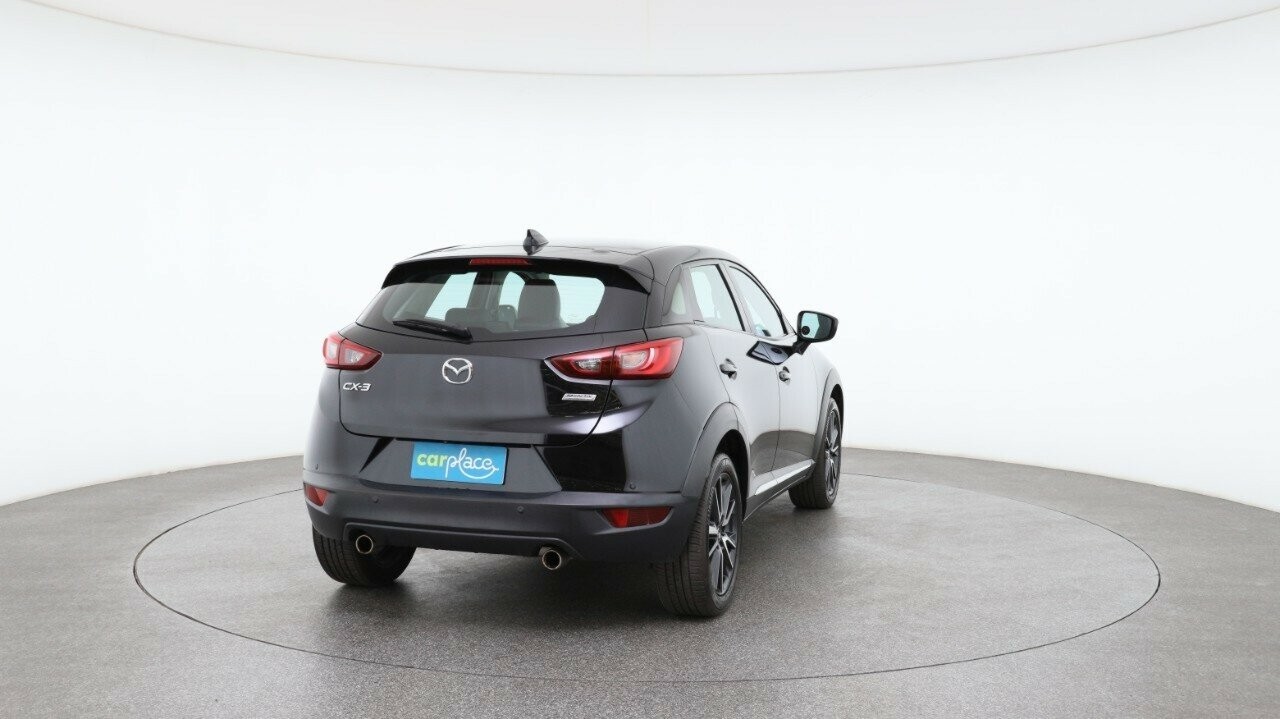 Mazda Cx-3 image 3