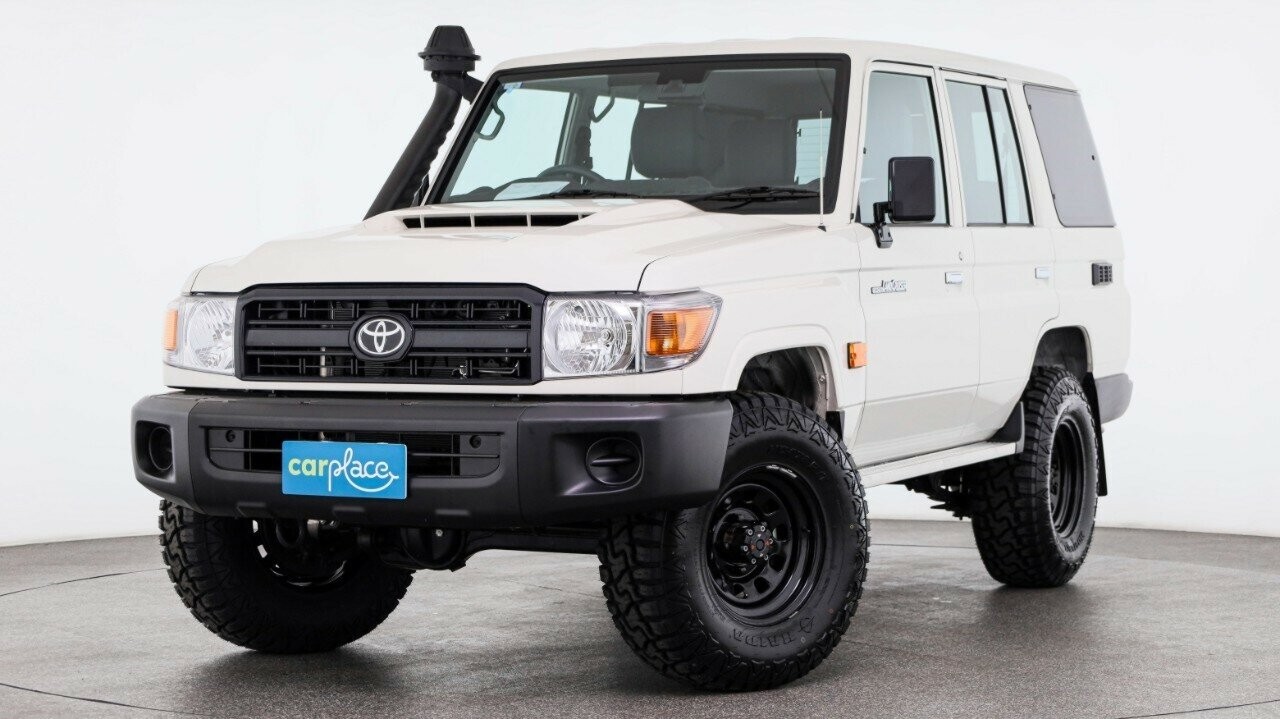 Toyota Landcruiser image 1