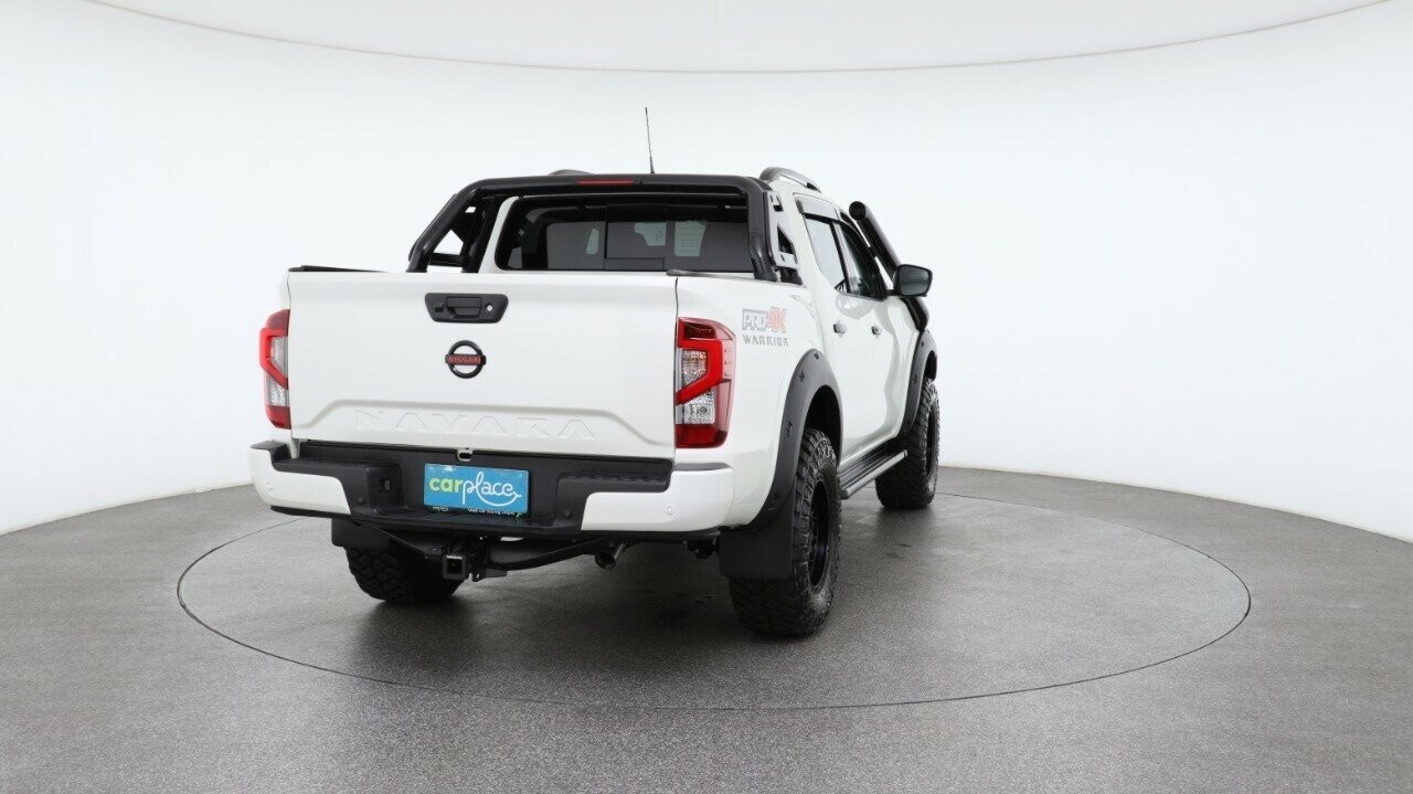 Nissan Navara image 3