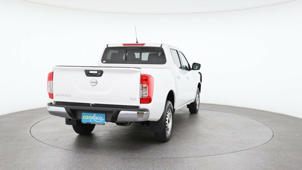 Nissan Navara image 3