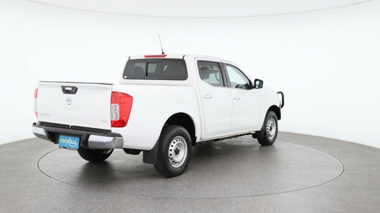 Nissan Navara image 4