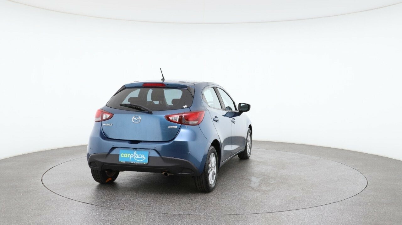 Mazda 2 image 3