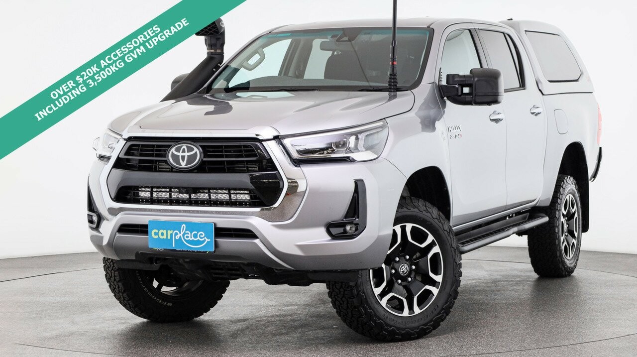 Toyota Hilux image 1