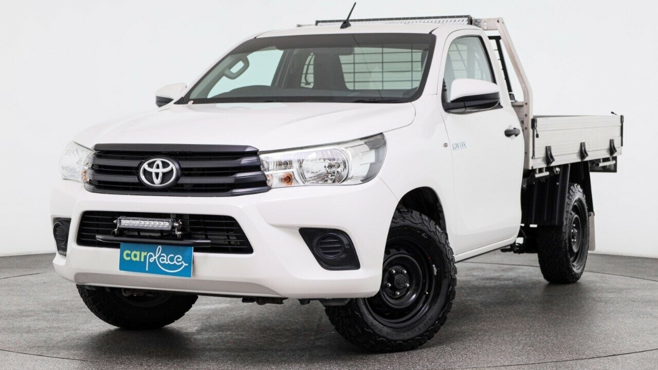 Toyota Hilux image 1