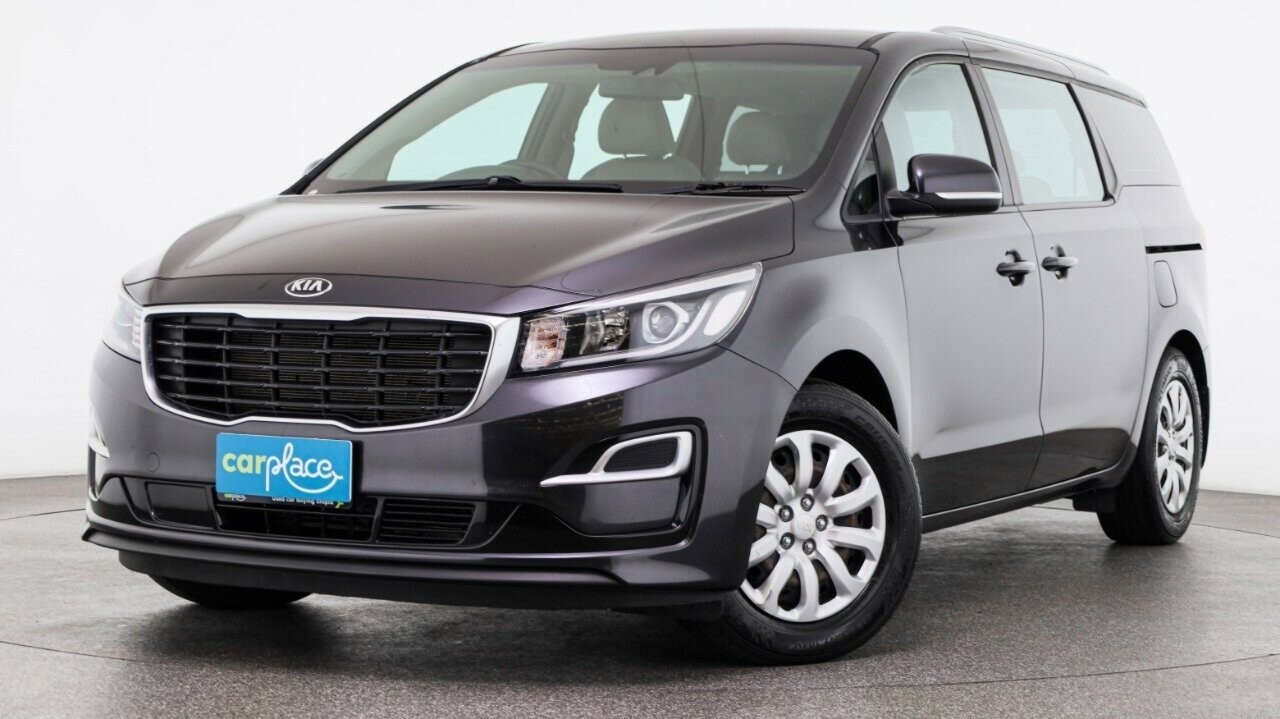 Kia Carnival image 1