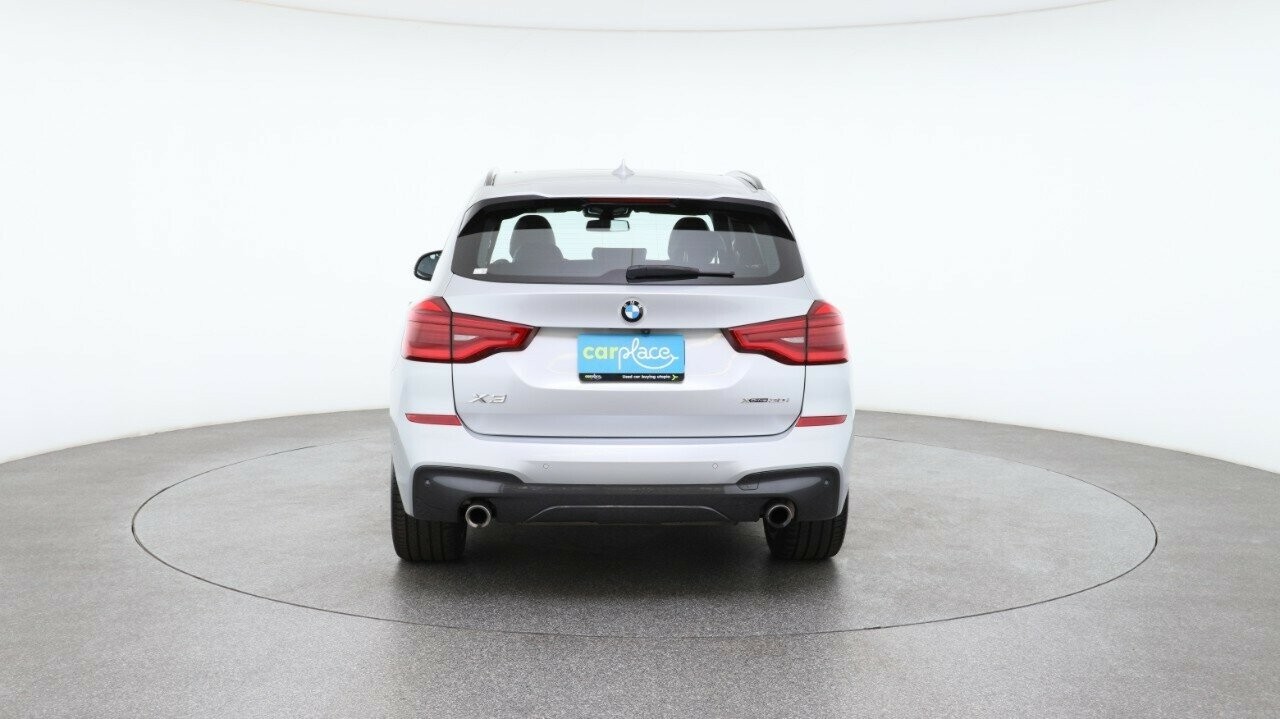 BMW X3 image 2