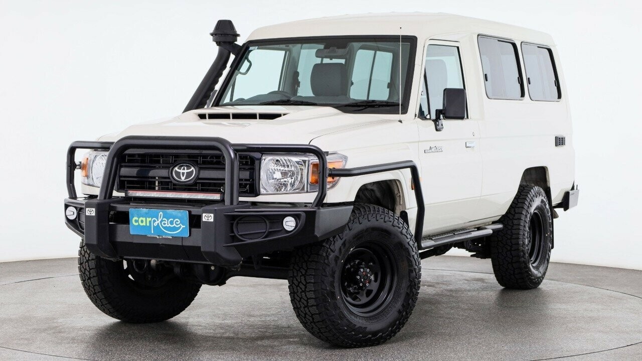 Toyota Landcruiser image 1