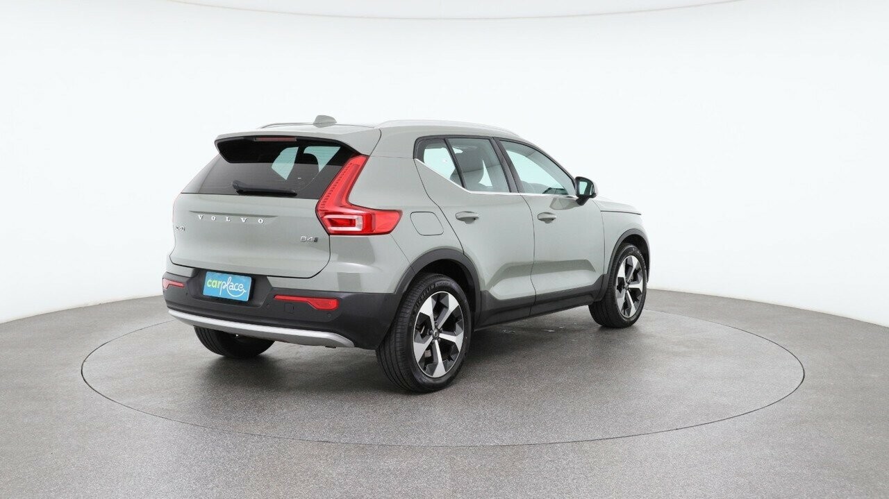 Volvo Xc40 image 4