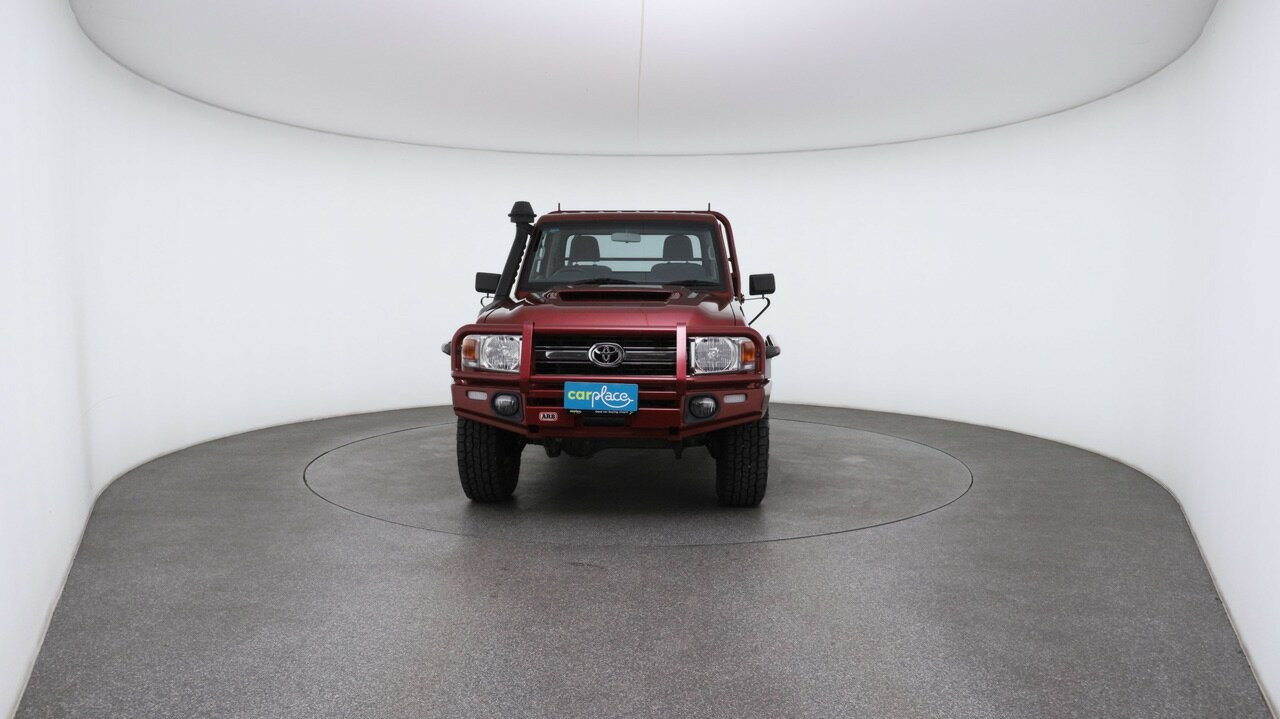 Toyota Landcruiser image 2